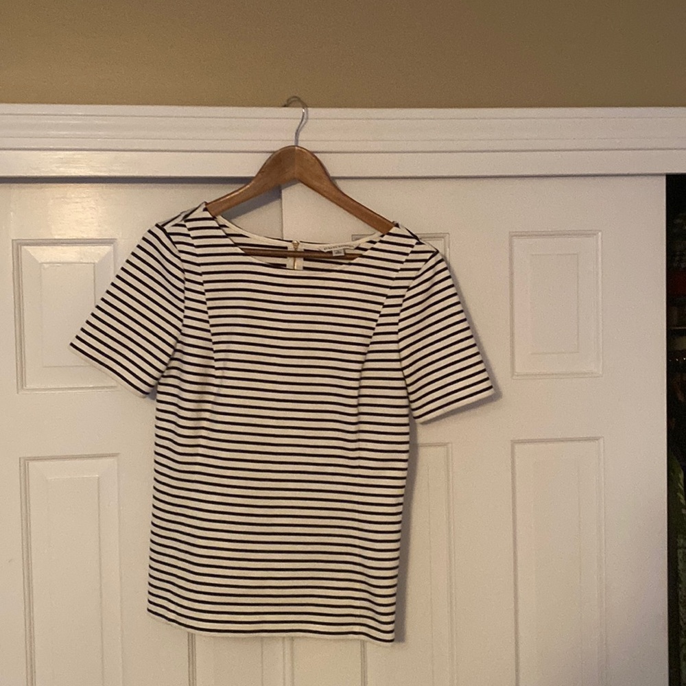 Women’s fitted top